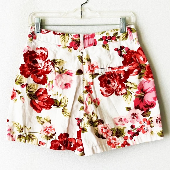 URBAN OUTFITTERS LAURA ASHLEY EXCLUSIVE CARRIE FLORAL HIGH RISE SHORTS U… - Picture 4 of 16